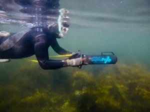 Sistema de reposição automática com água deionizada para aquários marinhos pequenos